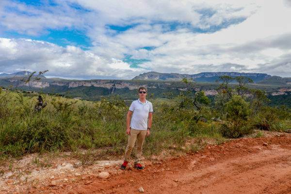 Importateur et exportateur de gousses de vanille, Arnaud Vanille va chez son producteur Davi Vanille à Bahia